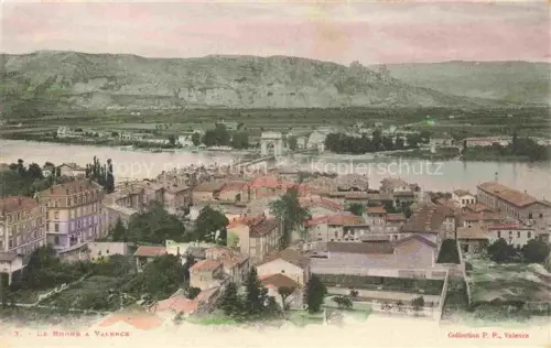 AK / Ansichtskarte VALENCE -SUR-RHONE 26 Drome Rhône Fluss Stadtpanorama Bruecke Haeuser Berge Handkoloriert