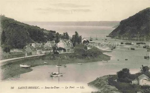AK / Ansichtskarte SAINT-BRIEUC Saint-Brieux 22 Cotes-d Armor Sous-la-Tour Port Hafen Boote Segelboote Klippen Bucht