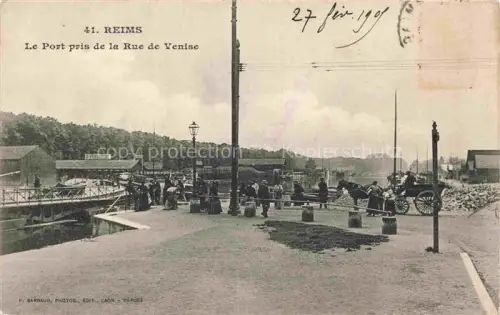 AK / Ansichtskarte REIMS 51 Marne Port Rue-de-Venise Hafen Bruecke Pferdekutsche Passanten Kanal
