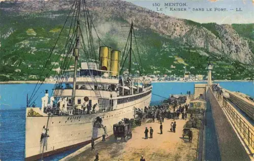 AK / Ansichtskarte MENTON 06 Alpes-Maritimes Port Kaiser Dampfschiff Hafen Leuchtturm Pier Passanten Berge