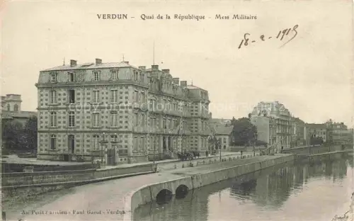 AK / Ansichtskarte VERDUN  55 Meuse Quai-de-la-République Mess-Militaire Meuse Militaergebaeude Bruecke Quai Fassade Kutsche