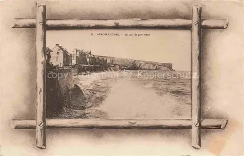 AK / Ansichtskarte Arromanches-les-Bains Bayeux 14 Calvados Un-jour-de-gros-temps Kueste Wellen Felsen Haeuser Steilkueste Sturm
