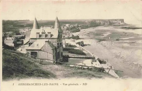 AK / Ansichtskarte Arromanches-les-Bains Bayeux 14 Calvados Vue-générale Steilkueste Strand Ebbe Haeuser Felsen Kueste Weite