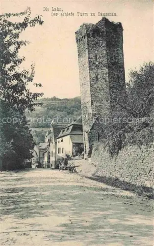 AK / Ansichtskarte Dausenau Rheinland-Pfalz Schiefer-Turm Lahn Ruine Stadtmauer Strasse Wohnhaeuser Huegel Baeume