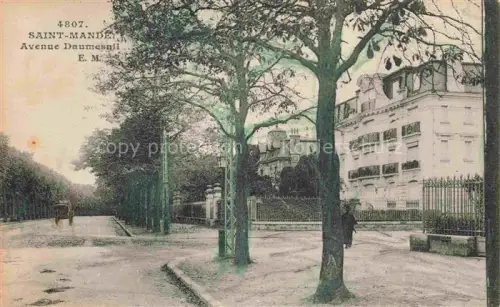 AK / Ansichtskarte Saint-Mande 94 Val-de-Marne Avenue-Daumesnil Baeume Villa Zaun Passant Strassenszene handkoloriert