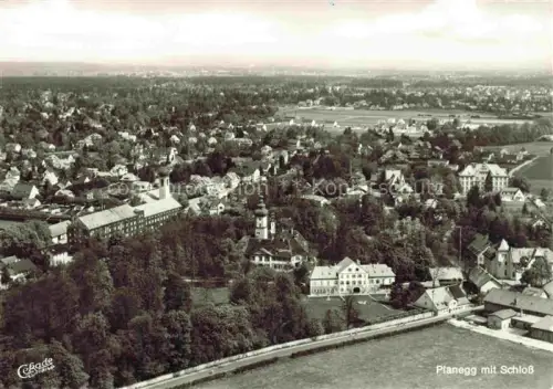 AK / Ansichtskarte Planegg MueNCHEN Bayern Fliegeraufnahme Luftbild Schloss Kirche Waldgebiet Wohnhaeuser