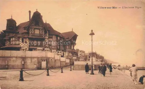 AK / Ansichtskarte VILLERS-SUR-MER Lisieux 14 Calvados Ancienne-Digue Strandpromenade Villa Fachwerkhaus Laternen Passanten Meer
