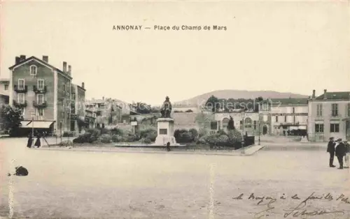 AK / Ansichtskarte Annonay Tournon 07 Ardeche Place-du-Champ-de-Mars Statue Automobiles Geschaefte Passanten Denkmal