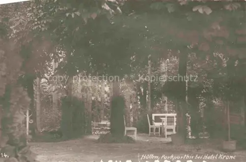 AK / Ansichtskarte Huetten Horgen ZH Hotel-Krone Parkgarten Baeume Tische Stuehle Gartenanlage
