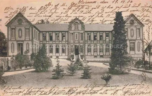 AK / Ansichtskarte LISIEUX 14 Calvados Hôtel-Dieu Krankenhaus Gebaeude Garten Baeume Fassade Parkanlage