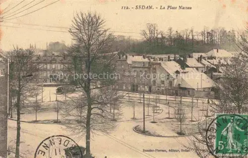 AK / Ansichtskarte SEDAN 08 Ardennes La-Place-Nassau Platz Baeume Schnee Winter Haeuser Strassenbahn