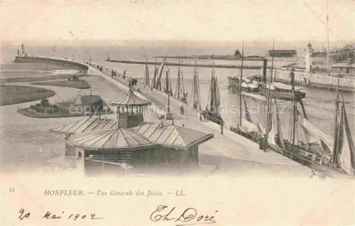 AK / Ansichtskarte HONFLEUR Lisieux 14 Calvados Jetées Leuchtturm Hafen Segelboote Dampfschiff Kiosk Promenade Mole