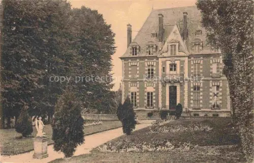 AK / Ansichtskarte HONFLEUR Lisieux 14 Calvados Mont-Essart Schloss Park Statue Gartenanlage Baeume Herrensitz