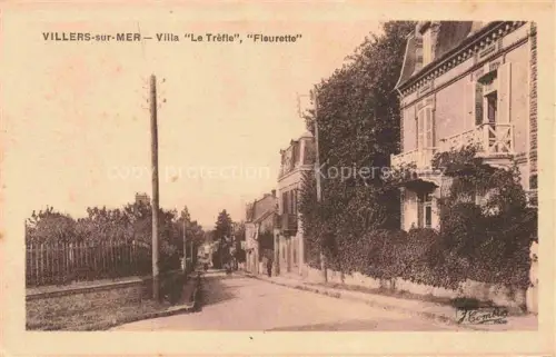 AK / Ansichtskarte VILLERS-SUR-MER Lisieux 14 Calvados Villa-Le-Trèfle Villa-Fleurette Strassenszene Villen Efeu Telegrafenmast