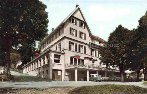 AK / Ansichtskarte Todtnauberg Schwarzwald BW Gasthaus-Sternen Hochschwarzwald Hotel Terrasse Autos Baeume