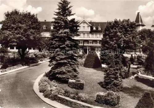 AK / Ansichtskarte Hahnenklee-Bockswiese Harz Hotel-Hahnenkleer-Hof Park Garten Kurhotel Tanne Oberharz