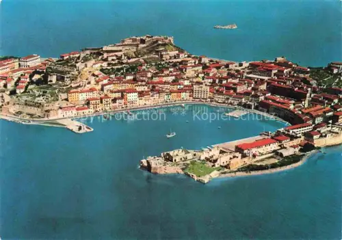 AK / Ansichtskarte Portoferraio Elba Livorno Toscana IT Fliegeraufnahme Hafen Festung Altstadt Meer Bucht
