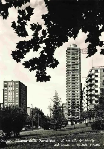 AK / Ansichtskarte MILANO Mailand IT Piazza-della-Repubblica Grattacielo Wolkenkratzer Hochhaus Park Baeume
