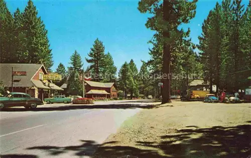 AK / Ansichtskarte South Lake Tahoe California USA Camp-Richardson Lake-Tahoe Highway-89 Pinien Tankstelle Autos Ferienort
