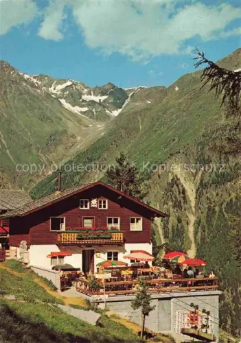 AK / Ansichtskarte Edelweisshuette 1821m Soelden oetztal AT Edelweisshuette Alpengasthaus Terrasse Berge oetztal Sonnenschirme