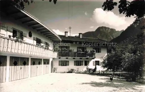 AK / Ansichtskarte Thumsee Bad Reichenhall Bayern Haus-Seeblick Bauernhaus Berge Balkon Hof Alpen Pension