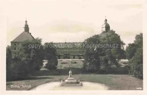 AK / Ansichtskarte GOTHA  Thueringen Schloss Friedenstein Tuerme Park Denkmal Baeume Gartenanlage