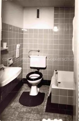 AK / Ansichtskarte Daun Vulkaneifel Rheinland-Pfalz Daun-Gemuenden Beishof Bad WC Badezimmer Badewanne Kacheln Innenraum