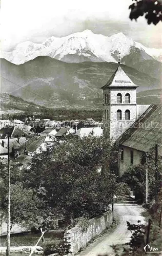 AK / Ansichtskarte Sallanches Bonneville 74 Haute-Savoie Eglise Mont-Blanc Kirchturm Dorf Berge Schnee Alpen