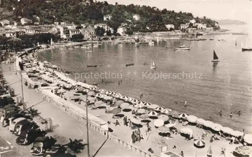 AK / Ansichtskarte LAVANDOU LE TOULON 83 Var Plage Strand Sonnenschirme Boote Hafen Meer Badeort Strandpromenade