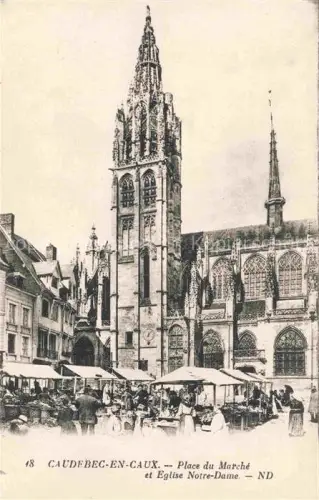AK / Ansichtskarte Caudebec-en-Caux ROUEN 76 Seine-Maritime Place-du-Marché Eglise-Notre-Dame Gotik Kirchturm Markt Passanten Fachwerkhaeuser