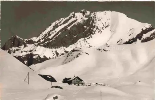 AK / Ansichtskarte Adelboden Frutigen BE Berghotel-Engstligenalp Grosslohner Schnee Berg Winter Almhuette