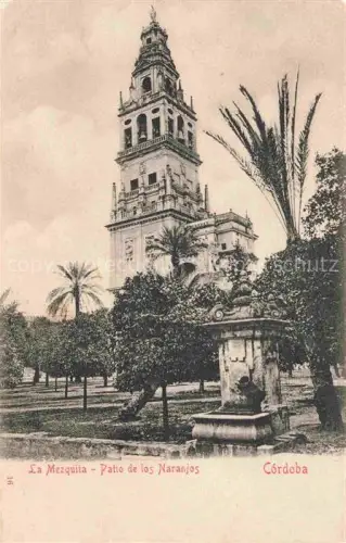AK / Ansichtskarte Cordoba Andalucia ES La-Mezquita Patio-de-los-Naranjos Glockenturm Palmen Orangenbaeume Brunnen