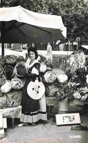 AK / Ansichtskarte NICE   Nizza 06 Alpes-Maritimes Marché-aux-Fleurs Blumenmarkt Blumenverkaeuferin Tracht Blumenstraeusse Markt Frau