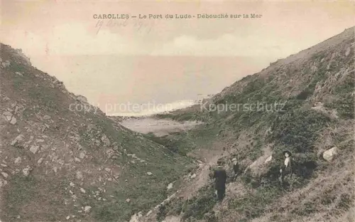 AK / Ansichtskarte CAROLLES-PLAGE Avranches 50 Manche Port-du-Lude Meer Kueste Schlucht Wanderer Felsen Strand Rue-de-Champeau