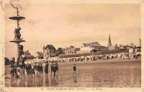 AK / Ansichtskarte SAINT-PAIR-SUR-MER Kairon-sur-Mer AVRANCHES 50 Manche La-Plage Strand Badegaeste Kirche Villen Strandkabinen Skulptur