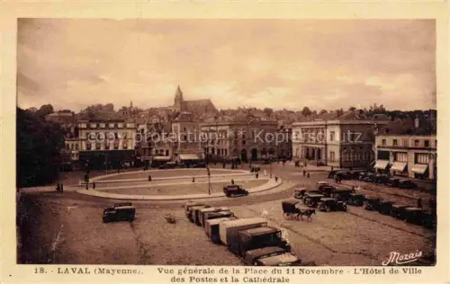 AK / Ansichtskarte LAVAL  53 Mayenne Place-du-11-Novembre Hotel-de-Ville Kathedrale Post Autos Platz