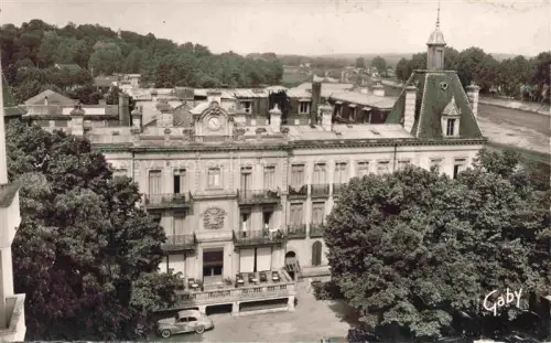 AK / Ansichtskarte DAX 40 Landes Hotel-des-Thermes Thermalhotel Luftaufnahme Baeume Park Auto Balkon