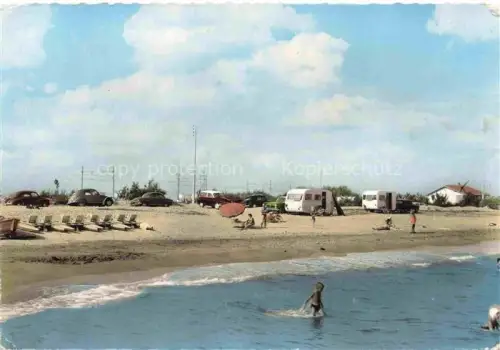 AK / Ansichtskarte Frontignan Herault La-plage Strand Camping Wohnwagen Autos Mittelmeer Wellen Badegaeste