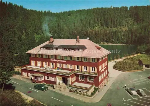 AK / Ansichtskarte Mummelsee Berghotel Hotel Schwarzwaldhochstrasse Schwarzwald See Wald Parkplatz Autos