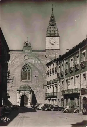 AK / Ansichtskarte PERPIGNAN 66 Pyrenees-Orientales Cathédrale-Saint-Jean Glockenturm Uhr Kirchenportal Autos Platz
