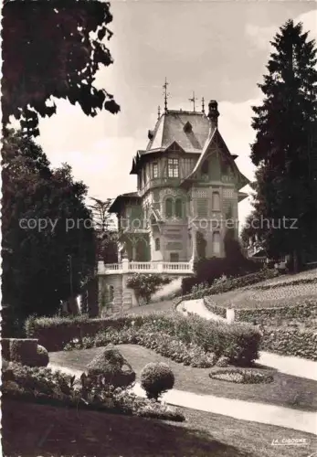 AK / Ansichtskarte Chatelguyon Chatel-Guyon 63 Puy-de-Dome Villa Park Garten Baeume Blumenbeete Jugendstil-Villa Treppe