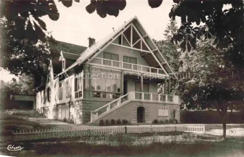 AK / Ansichtskarte Etival-Clairefontaine Saint-Die 88 Vosges Colonie-de-vacances Villa Garten Treppen Baeume Fachwerkhaus