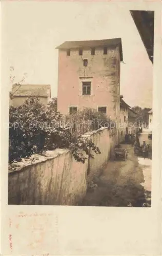 AK / Ansichtskarte CHUR Coire GR Salvatorenhaus Wehrturm Gasse Mauer Altstadt Wohnhaus Kutsche