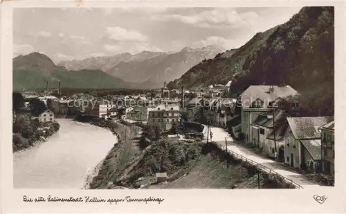 AK / Ansichtskarte Hallein Salzburg AT Tennengebirge Salzach Fluss Stadtansicht Bergpanorama Kirche Alpen Fabrik