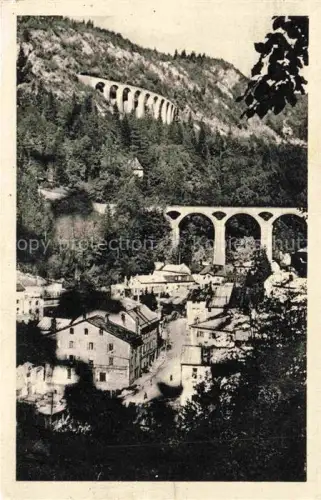 AK / Ansichtskarte Morez Saint-Claude 39 Jura Viaducs Morez-le-Bas Eisenbahnviadukt Ortschaft Tal Wald Berge