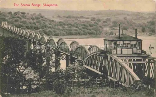 AK / Ansichtskarte Sharpness Gloucester UK Severn-Bridge Eisenbahnbruecke Stahlbruecke Severn Fluss Huegel