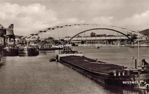 AK / Ansichtskarte HAMBORN DUISBURG NRW Rhein-Herne-Kanal Hafen-Neumuehl Binnenschifffahrt Kran Bogenbruecke Lastkahn Waterweg