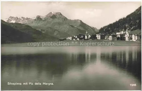 AK / Ansichtskarte Silvaplana GR Piz-della-Margna See Berge Dorf Kirche Engadin Spiegelung