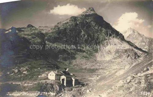 AK / Ansichtskarte Julier-Hospitz 2237m GR Julier-Hospiz Julierpass Berge Passgebaeude Engadin Alpen Felsen