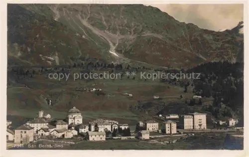 AK / Ansichtskarte San Bernardino Hinterrhein GR Kirche Dorf Bergtal Berge Gebaeude Wiesen Kuppelkirche